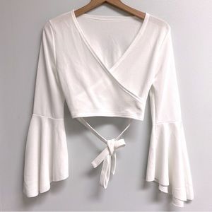 NEW FLUTTER SLEEVE TOP - LARGE